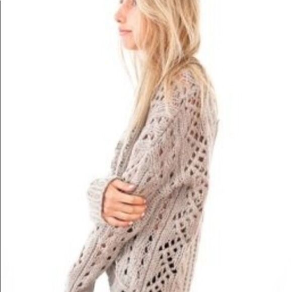 Free People Fluff Sweater *Oatmeal* Size Medium - Picture 7 of 8